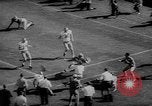 Immagine di 1964 Michigan versus Perdue gioco di calcio Ann Arbor Michigan USA, 1964, secondo 41 filmato di repertorio 65675054840