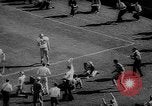 Immagine di 1964 Michigan versus Perdue gioco di calcio Ann Arbor Michigan USA, 1964, secondo 42 filmato di repertorio 65675054840