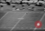 Immagine di 1964 Michigan versus Perdue gioco di calcio Ann Arbor Michigan USA, 1964, secondo 52 filmato di repertorio 65675054840
