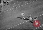 Immagine di 1964 Michigan versus Perdue gioco di calcio Ann Arbor Michigan USA, 1964, secondo 56 filmato di repertorio 65675054840