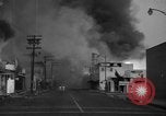 Immagine di Watt tumulti di gara Los Angeles California USA, 1965, secondo 26 filmato di repertorio 65675054841