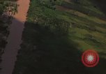 Standbild A-1 Skyraider Vietnamkrieg Bombardierung views Vietnam, 1965, aus Sekunde 1 historischem Filmmaterial Videoclip 65675054850