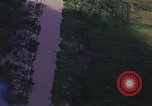Standbild A-1 Skyraider Vietnamkrieg Bombardierung views Vietnam, 1965, aus Sekunde 3 historischem Filmmaterial Videoclip 65675054850