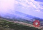 Standbild A-1 Skyraider Vietnamkrieg Bombardierung views Vietnam, 1965, aus Sekunde 27 historischem Filmmaterial Videoclip 65675054850