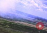 Standbild A-1 Skyraider Vietnamkrieg Bombardierung views Vietnam, 1965, aus Sekunde 28 historischem Filmmaterial Videoclip 65675054850