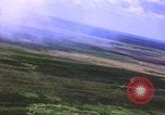 Standbild A-1 Skyraider Vietnamkrieg Bombardierung views Vietnam, 1965, aus Sekunde 31 historischem Filmmaterial Videoclip 65675054850