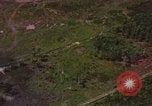 Standbild A-1 Skyraider Vietnamkrieg Bombardierung views Vietnam, 1965, aus Sekunde 45 historischem Filmmaterial Videoclip 65675054850
