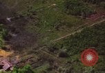 Standbild A-1 Skyraider Vietnamkrieg Bombardierung views Vietnam, 1965, aus Sekunde 47 historischem Filmmaterial Videoclip 65675054850