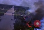 Immagine di Le aree obiettivo bombardato Il Vietnam, 1965, secondo 12 filmato di repertorio 65675054851