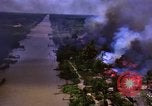 Immagine di Le aree obiettivo bombardato Il Vietnam, 1965, secondo 17 filmato di repertorio 65675054851