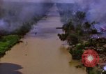 Immagine di Le aree obiettivo bombardato Il Vietnam, 1965, secondo 33 filmato di repertorio 65675054851