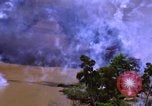 Immagine di Le aree obiettivo bombardato Il Vietnam, 1965, secondo 47 filmato di repertorio 65675054851