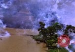 Immagine di Le aree obiettivo bombardato Il Vietnam, 1965, secondo 48 filmato di repertorio 65675054851