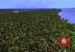 Image Vue aérienne d'explosion de bombes au phosphore blanc Guerre du Vietnam Vietnam, 1965, de la seconde 6 séquences d'archives historiques vidéo 65675054860