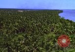 Image Vue aérienne d'explosion de bombes au phosphore blanc Guerre du Vietnam Vietnam, 1965, de la seconde 10 séquences d'archives historiques vidéo 65675054860