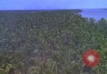 Image Vue aérienne d'explosion de bombes au phosphore blanc Guerre du Vietnam Vietnam, 1965, de la seconde 23 séquences d'archives historiques vidéo 65675054860