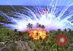 Image Vue aérienne d'explosion de bombes au phosphore blanc Guerre du Vietnam Vietnam, 1965, de la seconde 37 séquences d'archives historiques vidéo 65675054860