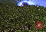Image Vue aérienne d'explosion de bombes au phosphore blanc Guerre du Vietnam Vietnam, 1965, de la seconde 51 séquences d'archives historiques vidéo 65675054860