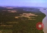 Image Bombardement au napalm des domaines cibles au Vietnam Vietnam, 1965, de la seconde 3 séquences d'archives historiques vidéo 65675054862