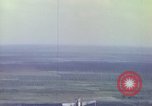 Image refuges le long du canal ont bombardé Vietnam, 1965, de la seconde 41 séquences d'archives historiques vidéo 65675054865