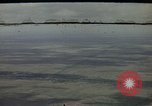 Standbild napalm Bomben in den Zielregionen Nam Phan Provinz Vietnam, 1965, aus Sekunde 1 historischem Filmmaterial Videoclip 65675054866