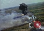 Standbild Vietnam bombardierten Gebiete Ziel Nam Phan Provinz Vietnam, 1965, aus Sekunde 24 historischem Filmmaterial Videoclip 65675054867