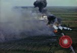 Standbild Vietnam bombardierten Gebiete Ziel Nam Phan Provinz Vietnam, 1965, aus Sekunde 44 historischem Filmmaterial Videoclip 65675054867