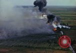 Standbild Vietnam bombardierten Gebiete Ziel Nam Phan Provinz Vietnam, 1965, aus Sekunde 45 historischem Filmmaterial Videoclip 65675054867