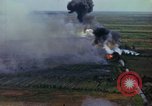 Standbild Vietnam bombardierten Gebiete Ziel Nam Phan Provinz Vietnam, 1965, aus Sekunde 46 historischem Filmmaterial Videoclip 65675054867