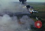 Standbild Vietnam bombardierten Gebiete Ziel Nam Phan Provinz Vietnam, 1965, aus Sekunde 51 historischem Filmmaterial Videoclip 65675054867