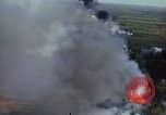 Standbild Vietnam bombardierten Gebiete Ziel Nam Phan Provinz Vietnam, 1965, aus Sekunde 61 historischem Filmmaterial Videoclip 65675054867