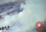 Image Les bombardements aériens de l'US Air Force de cibles au Vietnam Nam Phan Province Vietnam, 1965, de la seconde 9 séquences d'archives historiques vidéo 65675054868