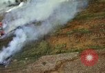 Image Les bombardements aériens de l'US Air Force de cibles au Vietnam Nam Phan Province Vietnam, 1965, de la seconde 14 séquences d'archives historiques vidéo 65675054868