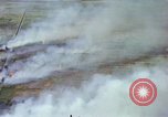 Image Les bombardements aériens de l'US Air Force de cibles au Vietnam Nam Phan Province Vietnam, 1965, de la seconde 32 séquences d'archives historiques vidéo 65675054868