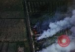 Image Les bombardements aériens de l'US Air Force de cibles au Vietnam Nam Phan Province Vietnam, 1965, de la seconde 59 séquences d'archives historiques vidéo 65675054868