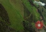Immagine di Le aree obiettivo bombardato Quang Duc Vietnam, 1965, secondo 20 filmato di repertorio 65675054880