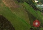 Immagine di Le aree obiettivo bombardato Quang Duc Vietnam, 1965, secondo 23 filmato di repertorio 65675054880