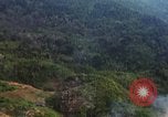 Immagine di Le aree obiettivo bombardato Quang Duc Vietnam, 1965, secondo 33 filmato di repertorio 65675054880