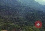 Immagine di Le aree obiettivo bombardato Quang Duc Vietnam, 1965, secondo 34 filmato di repertorio 65675054880