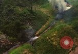 Immagine di Le aree obiettivo bombardato Quang Duc Vietnam, 1965, secondo 41 filmato di repertorio 65675054880