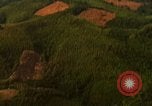 Standbild Zielbereiche bombardiert Soc Trang Vietnam, 1965, aus Sekunde 7 historischem Filmmaterial Videoclip 65675054881