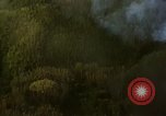 Standbild Zielbereiche bombardiert Soc Trang Vietnam, 1965, aus Sekunde 20 historischem Filmmaterial Videoclip 65675054881