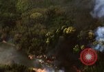 Standbild Zielbereiche bombardiert Soc Trang Vietnam, 1965, aus Sekunde 25 historischem Filmmaterial Videoclip 65675054881