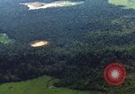 Standbild Zielbereiche bombardiert Soc Trang Vietnam, 1965, aus Sekunde 29 historischem Filmmaterial Videoclip 65675054881
