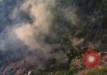Standbild Zielbereiche bombardiert Soc Trang Vietnam, 1965, aus Sekunde 50 historischem Filmmaterial Videoclip 65675054881