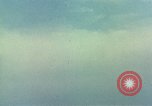 Immagine di Il Viet Cong capanne bombardato Soc Trang Vietnam, 1965, secondo 25 filmato di repertorio 65675054882