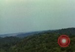 Immagine di Il Viet Cong capanne bombardato Soc Trang Vietnam, 1965, secondo 27 filmato di repertorio 65675054882