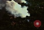 Standbild Bombardierung von Viet Cong Hütten Soc Trang Vietnam, 1965, aus Sekunde 48 historischem Filmmaterial Videoclip 65675054883