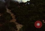 Standbild Bombardierung von Viet Cong Hütten Soc Trang Vietnam, 1965, aus Sekunde 50 historischem Filmmaterial Videoclip 65675054883