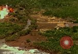 Standbild Zielbereiche bombardiert Vietnam, 1965, aus Sekunde 7 historischem Filmmaterial Videoclip 65675054886